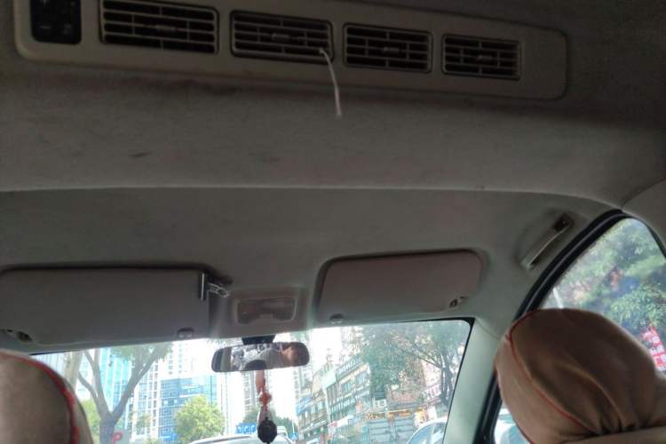 Used Dongfeng Fengon 330 2014 1.5L Manual Utility Version DK15 Headliner