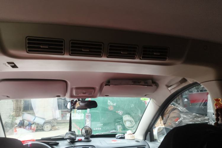 Used Dongfeng Fengon 330 2014 1.5L Manual Utility Version DK15 Headliner