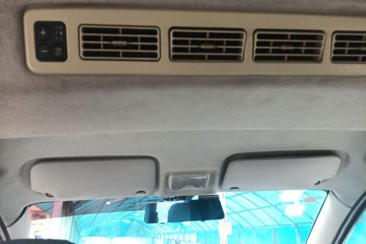Used Dongfeng Fengon 330 2014 1.5L Manual Utility Version DK15 Headliner