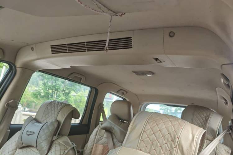 Used Dongfeng Fengon 330 2014 1.5L Manual Standard Edition DK15-02 Headliner