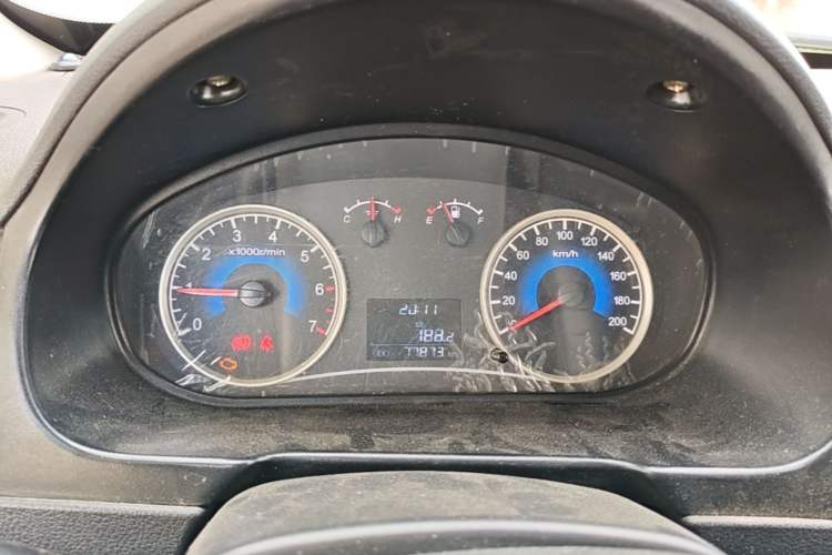 Used Dongfeng Fengon 330 2014 1.5L Manual Utility Version DK15 Instrument Cluster