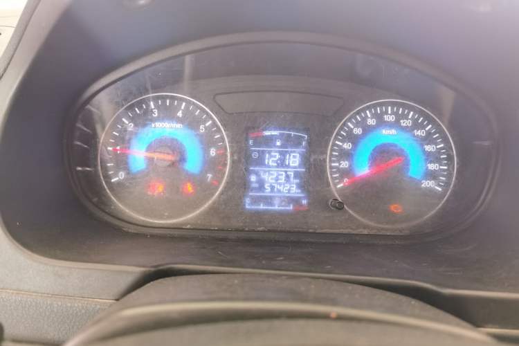 Used Dongfeng Fengon 330 2014 1.5L Manual Utility Version DK15 Instrument Cluster
