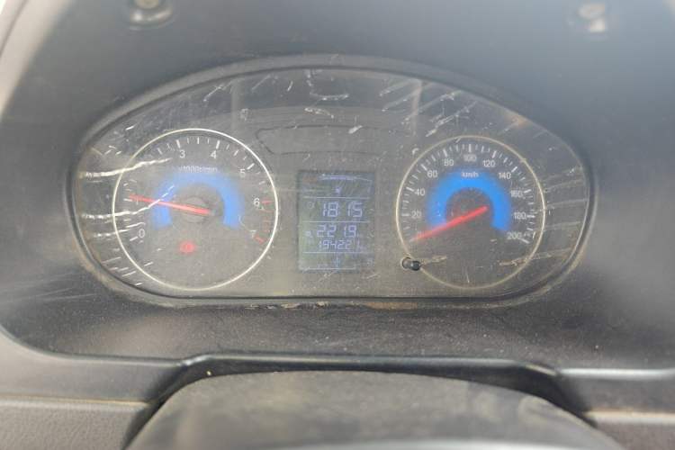 Used Dongfeng Fengon 330 2014 1.2L Manual Practical Version DK12-07 Instrument Cluster