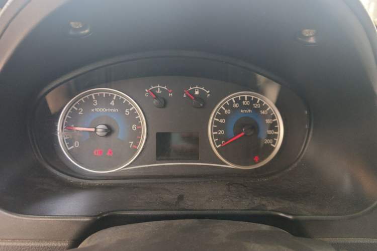 Used Dongfeng Fengon 330 2014 1.5L Manual Standard Edition DK15-02 Instrument Cluster