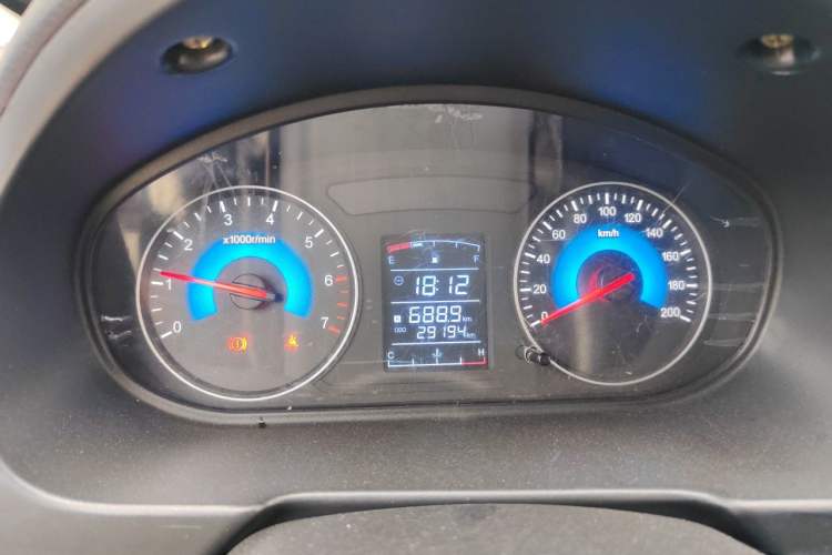 Used Dongfeng Fengon 330 2014 1.5L Manual Utility Version DK15 Instrument Cluster