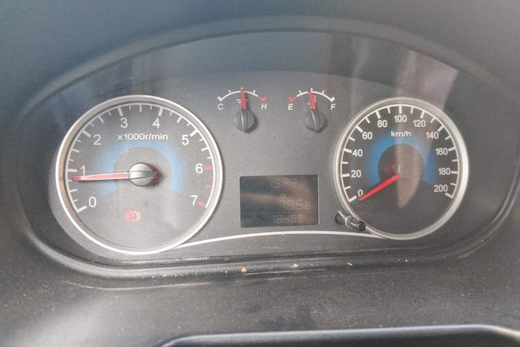 Used Dongfeng Fengon 330 2014 1.5L Manual Utility Version DK15 Instrument Cluster