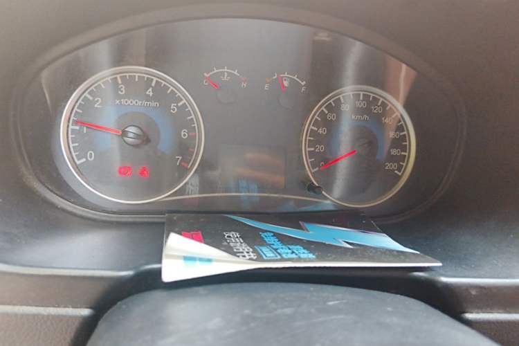 Used Dongfeng Fengon 330 2014 1.5L Manual Standard Edition DK15-02 Instrument Cluster