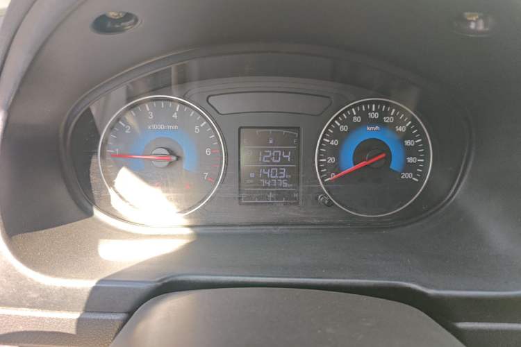 Used Dongfeng Fengon 330 2014 1.5L Manual Utility Version DK15 Instrument Cluster
