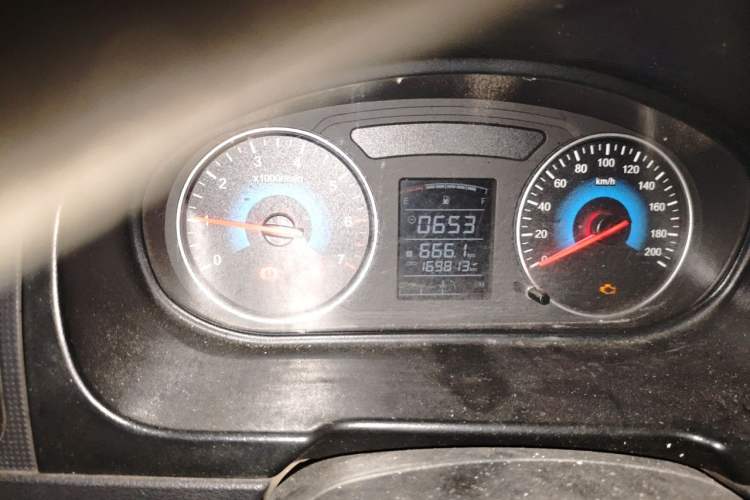 Used Dongfeng Fengon 330 2014 1.5L Manual Utility Version DK15 Instrument Cluster