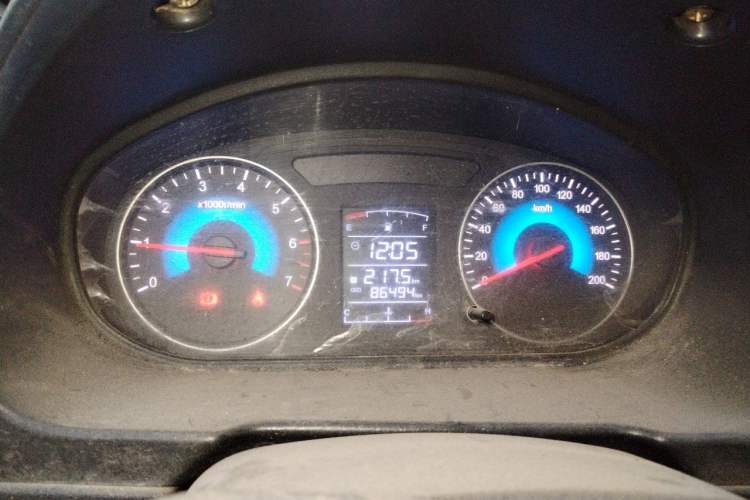 Used Dongfeng Fengon 330 2014 1.5L Manual Utility Version DK15 Instrument Cluster