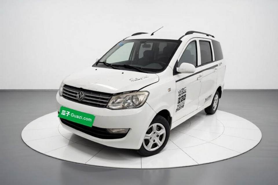 Dongfeng Fengon 330 2014
