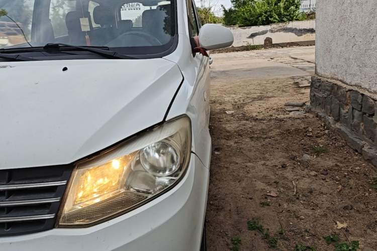 Used Dongfeng Fengon 330 2014 1.5L Manual Utility Version DK15 Left Front Headlight