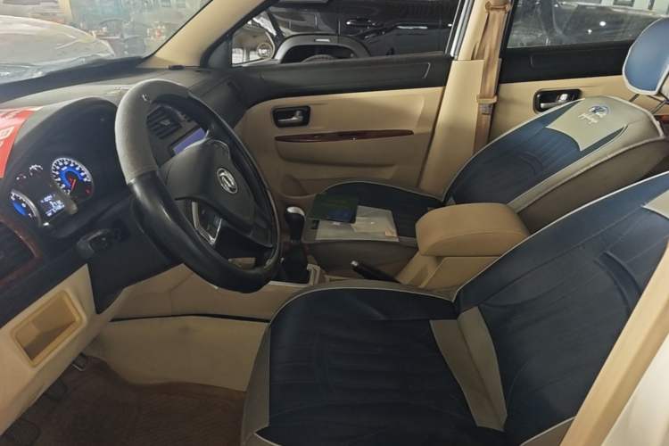 Used Dongfeng Fengon 330 2014 1.5L Manual Standard Edition DK15-02 Left Front Seat