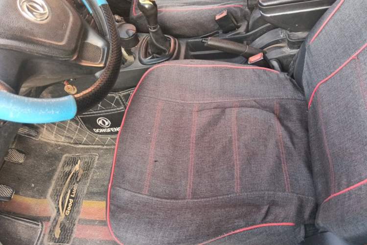 Used Dongfeng Fengon 330 2014 1.5L Manual Utility Version DK15 Left Front Seat