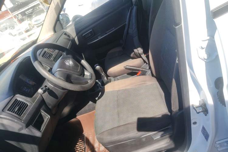 Used Dongfeng Fengon 330 2014 1.5L Manual Utility Version DK15 Left Front Seat