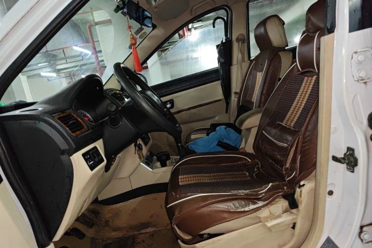 Used Dongfeng Fengon 330 2014 1.5L Manual Utility Version DK15 Left Front Seat