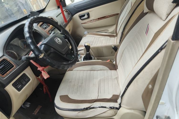 Used Dongfeng Fengon 330 2014 1.5L Manual Utility Version DK15 Left Front Seat