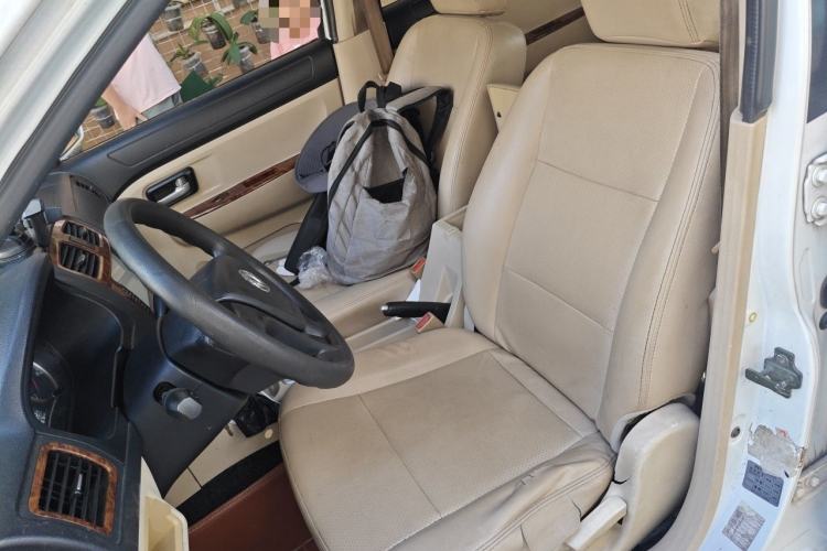 Used Dongfeng Fengon 330 2014 1.5L Manual Utility Version DK15 Left Front Seat