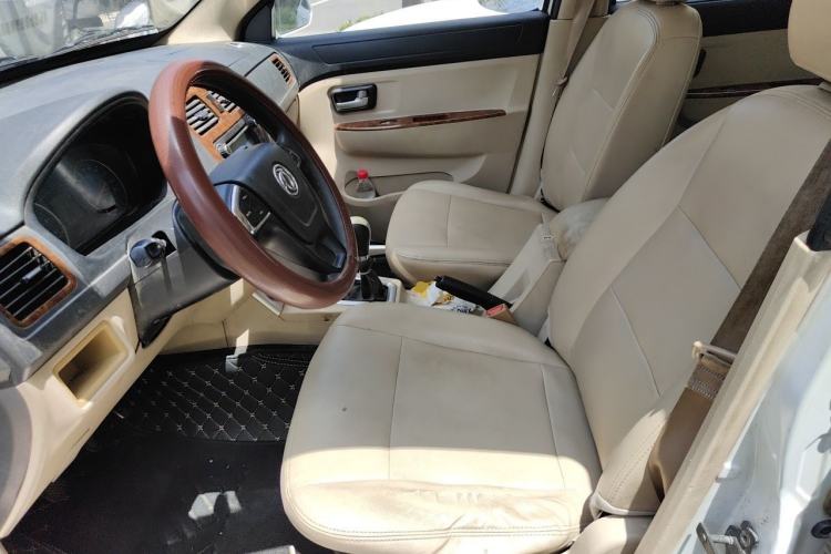Used Dongfeng Fengon 330 2014 1.5L Manual Comfort Version DK15-02 Left Front Seat