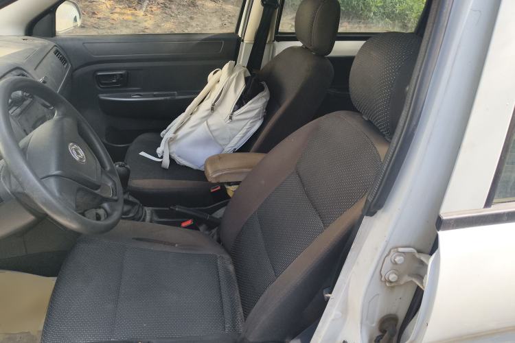 Used Dongfeng Fengon 330 2014 1.2L Manual Practical Version DK12-07 Left Front Seat