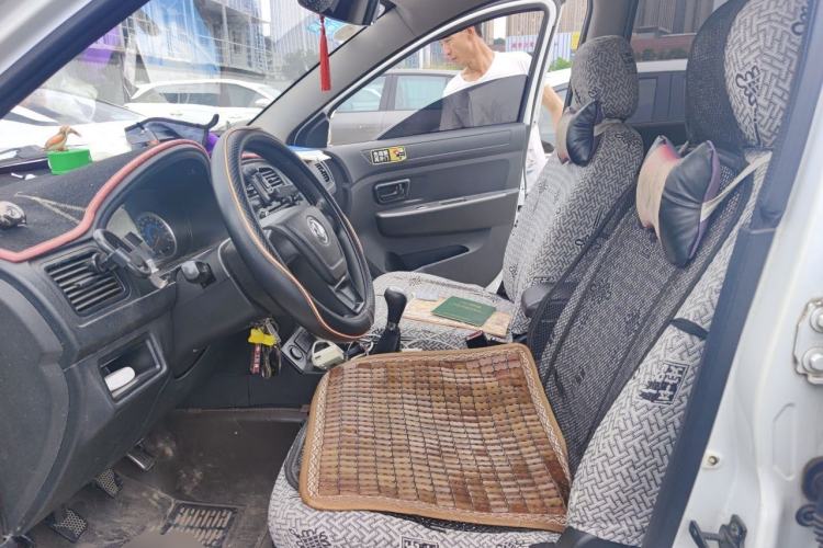 Used Dongfeng Fengon 330 2014 1.5L Manual Utility Version DK15 Left Front Seat