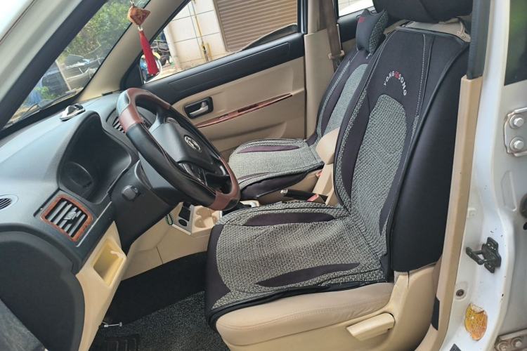 Used Dongfeng Fengon 330 2014 1.5L Manual Comfort Version DK15-02 Left Front Seat