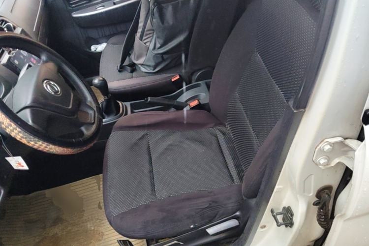 Used Dongfeng Fengon 330 2014 1.5L Manual Utility Version DK15 Left Front Seat