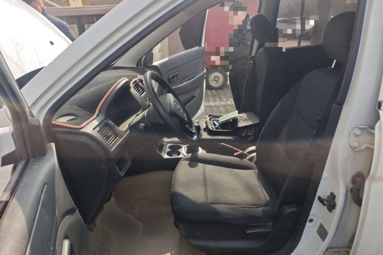 Used Dongfeng Fengon 330 2014 1.5L Manual Utility Version DK15 Left Front Seat