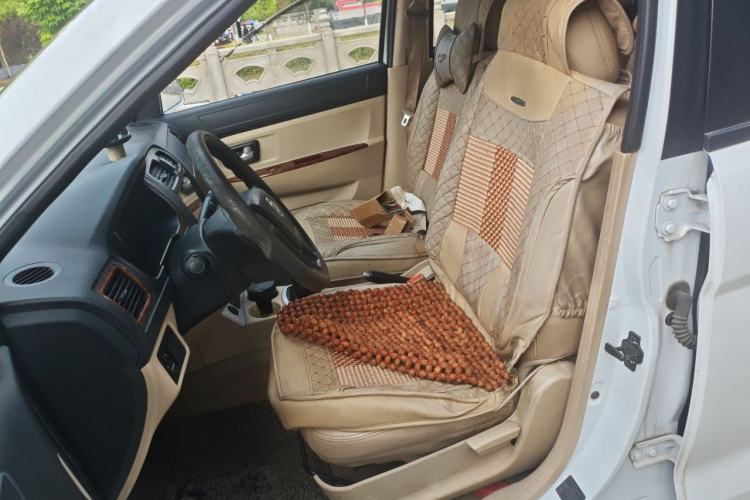 Used Dongfeng Fengon 330 2014 1.5L Manual Standard Edition DK15-02 Left Front Seat