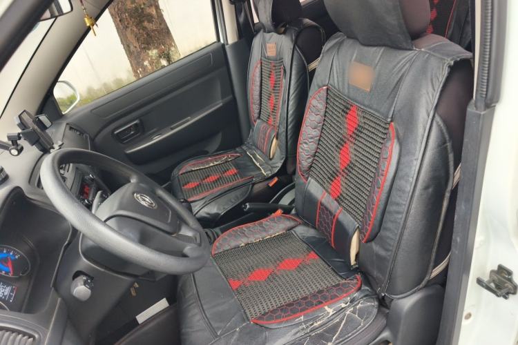Used Dongfeng Fengon 330 2014 1.5L Manual Utility Version DK15 Left Front Seat
