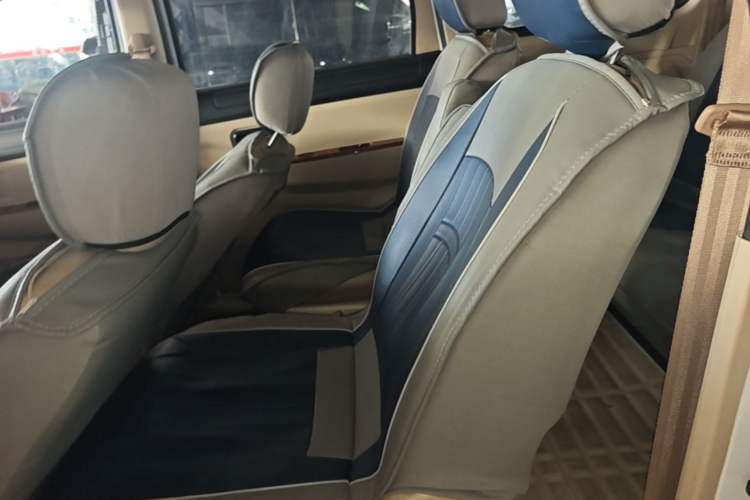 Used Dongfeng Fengon 330 2014 1.5L Manual Standard Edition DK15-02 Left Rear Seat