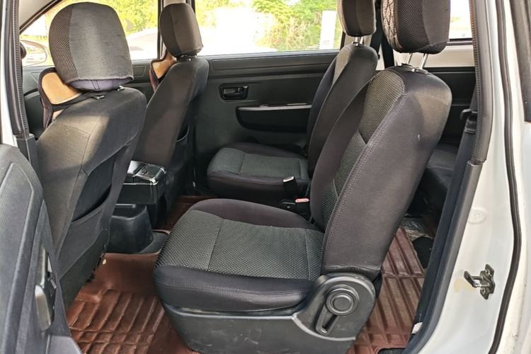 Used Dongfeng Fengon 330 2014 1.5L Manual Utility Version DK15 Left Rear Seat