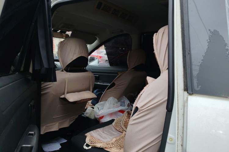 Used Dongfeng Fengon 330 2014 1.3L Manual Utility Version DK13-07 Left Rear Seat