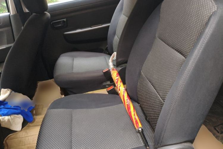 Used Dongfeng Fengon 330 2014 1.5L Manual Standard Edition DK15-02 Left Rear Seat