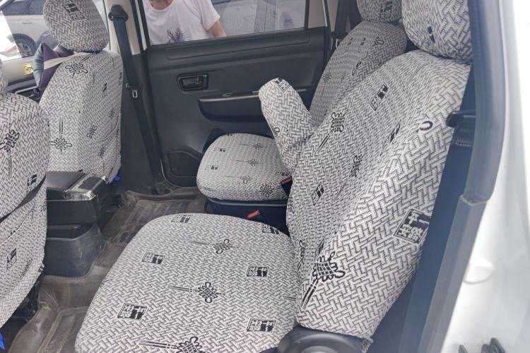 Used Dongfeng Fengon 330 2014 1.5L Manual Utility Version DK15 Left Rear Seat