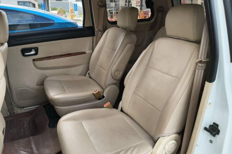 Used Dongfeng Fengon 330 2014 1.5L Manual Utility Version DK15 Left Rear Seat