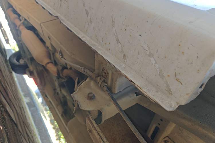 Used Dongfeng Fengon 330 2014 1.5L Manual Utility Version DK15 Left Side Sill