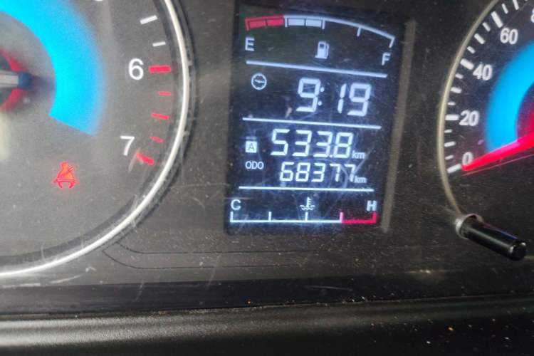 Used Dongfeng Fengon 330 2014 1.5L Manual Utility Version DK15 Odometer Close Up