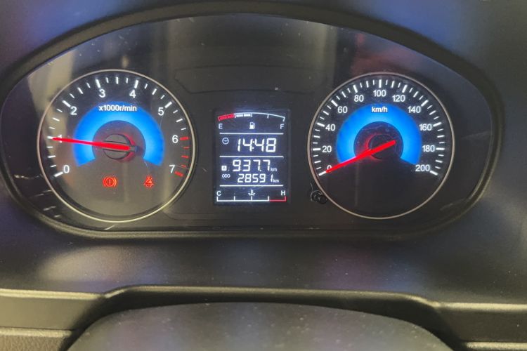 Used Dongfeng Fengon 330 2014 1.5L Manual Utility Version DK15 Odometer Close Up