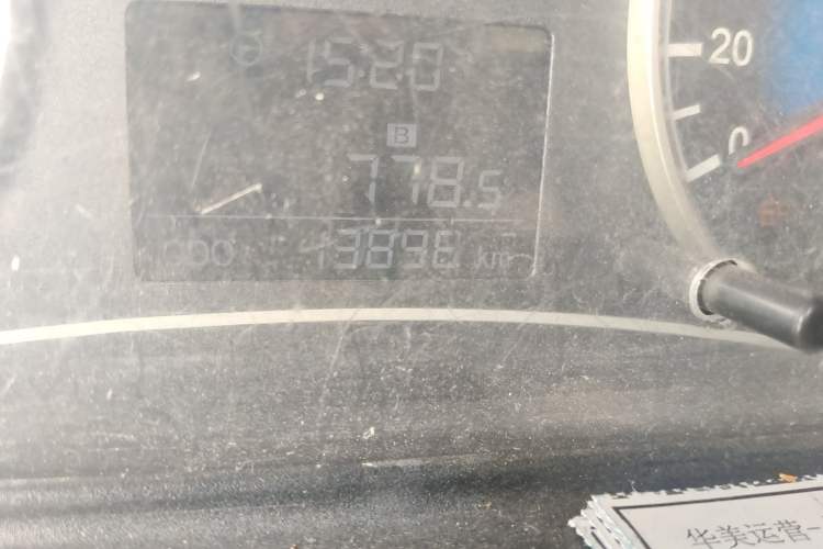 Used Dongfeng Fengon 330 2014 1.2L Manual Practical Version DK12-07 Odometer Close Up