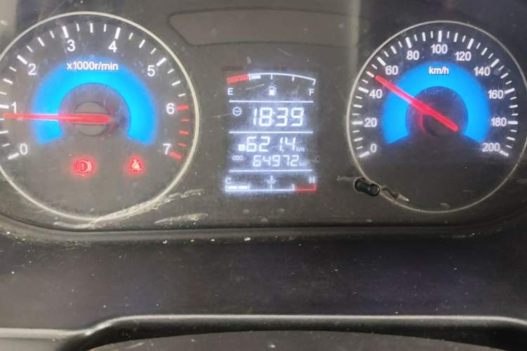 Used Dongfeng Fengon 330 2014 1.2L Manual Practical Version DK12-07 Odometer Close Up