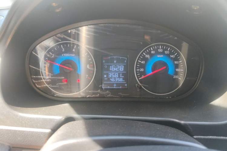 Used Dongfeng Fengon 330 2014 1.5L Manual Utility Version DK15 Odometer Close Up
