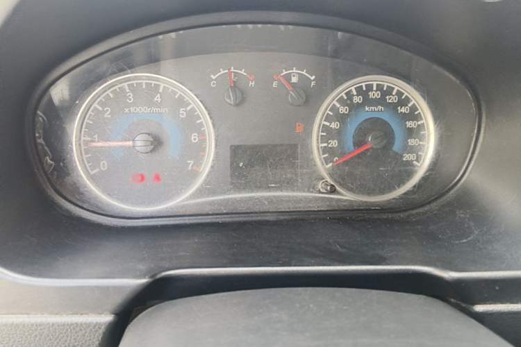 Used Dongfeng Fengon 330 2014 1.5L Manual Utility Version DK15 Odometer Close Up