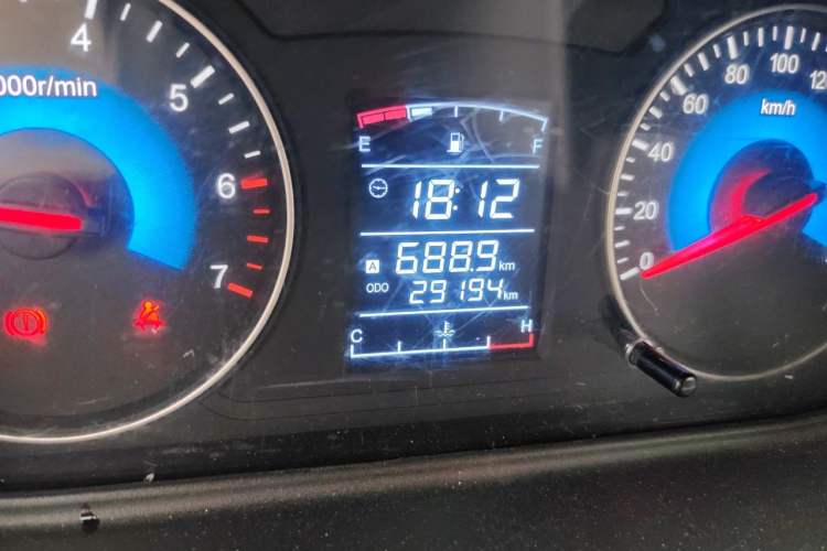 Used Dongfeng Fengon 330 2014 1.5L Manual Utility Version DK15 Odometer Close Up