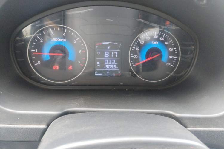 Used Dongfeng Fengon 330 2014 1.5L Manual Utility Version DK15 Odometer Close Up