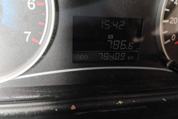 Used Dongfeng Fengon 330 2014 1.5L Manual Utility Version DK15 Odometer Close Up