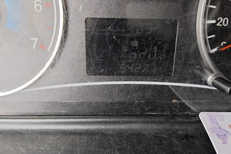 Used Dongfeng Fengon 330 2014 1.5L Manual Utility Version DK15 Odometer Close Up