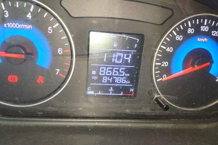 Used Dongfeng Fengon 330 2014 1.5L Manual Utility Version DK15 Odometer Close Up