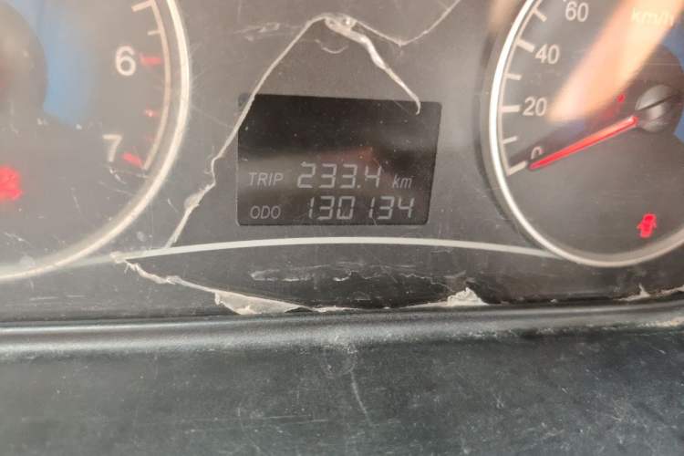 Used Dongfeng Fengon 330 2014 1.5L Manual Standard Edition DK15-02 Odometer Close Up