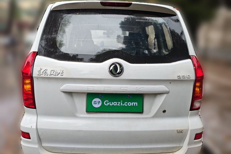 Used Dongfeng Fengon 330 2014 1.5L Manual Standard Edition DK15-02 Rear